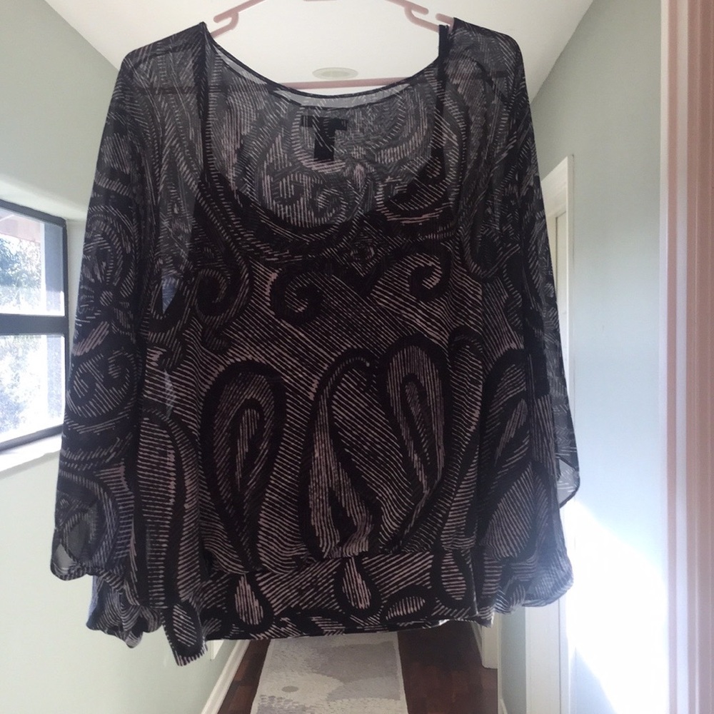 Alfani beautiful, sheer, lined blouse.